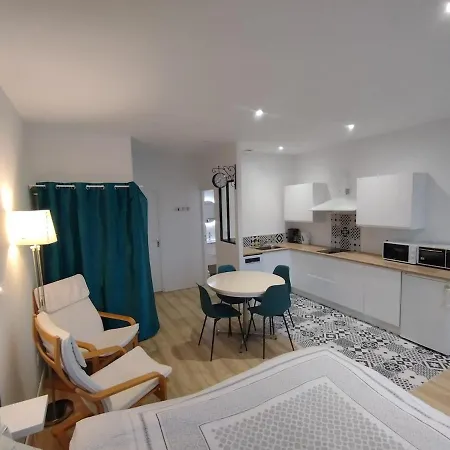 Proche Cure Apartment